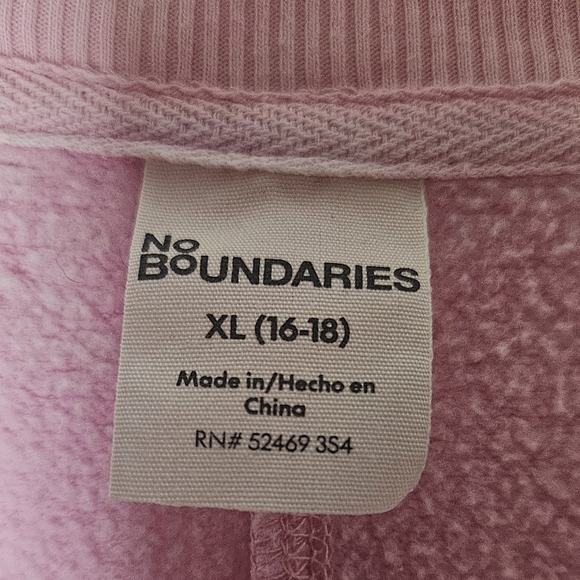 No Boundaries Heart Tie Dye Sweatshirt - Picture 5 of 5